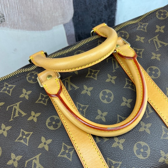 🌵Authentic Louis Vuitton Keepall 45 in Monogram🌵 - Picture 5 of 15